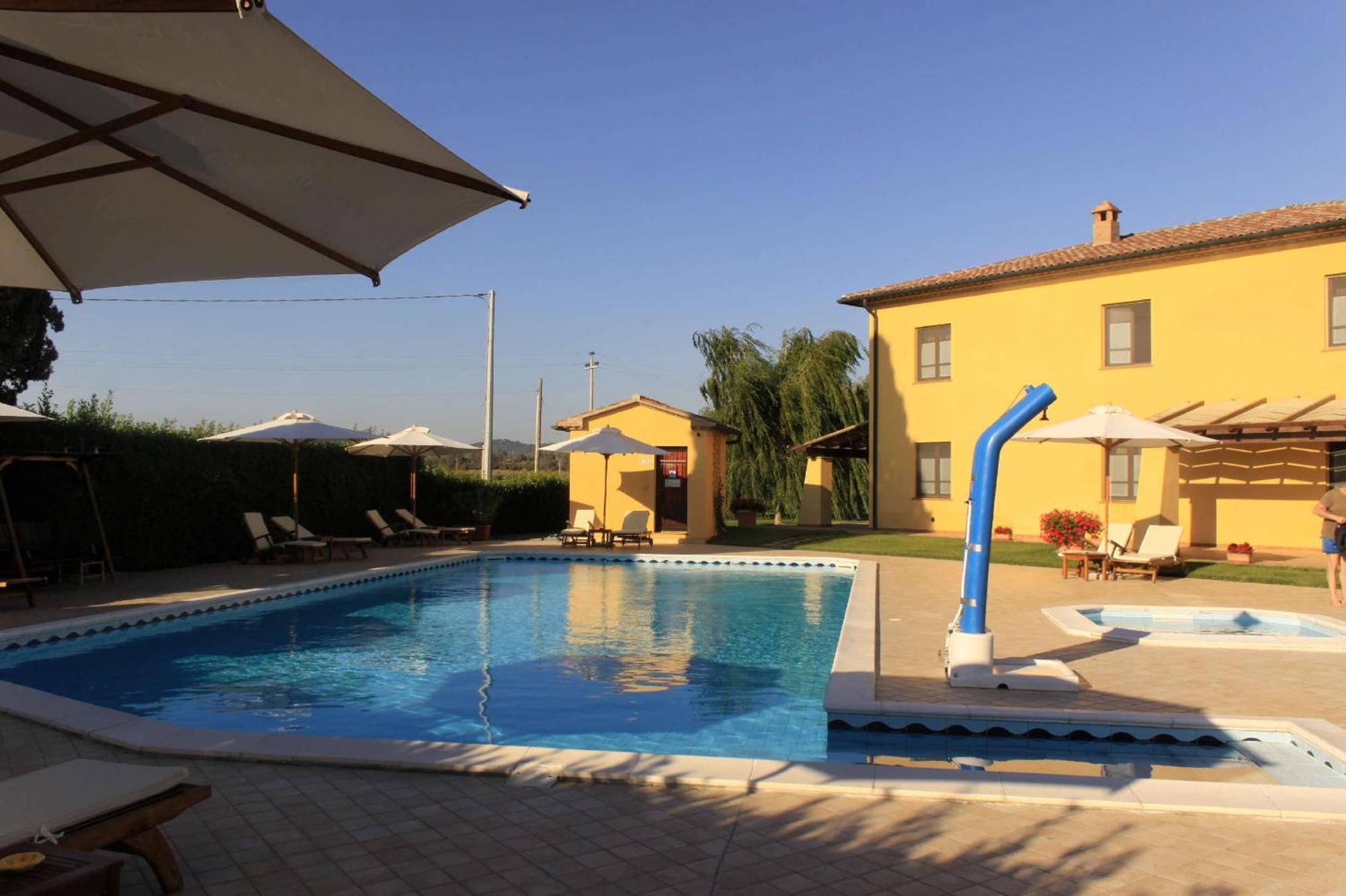 Podere Tre Cipressi Aparthotel Campiglia Marittima Buitenkant foto
