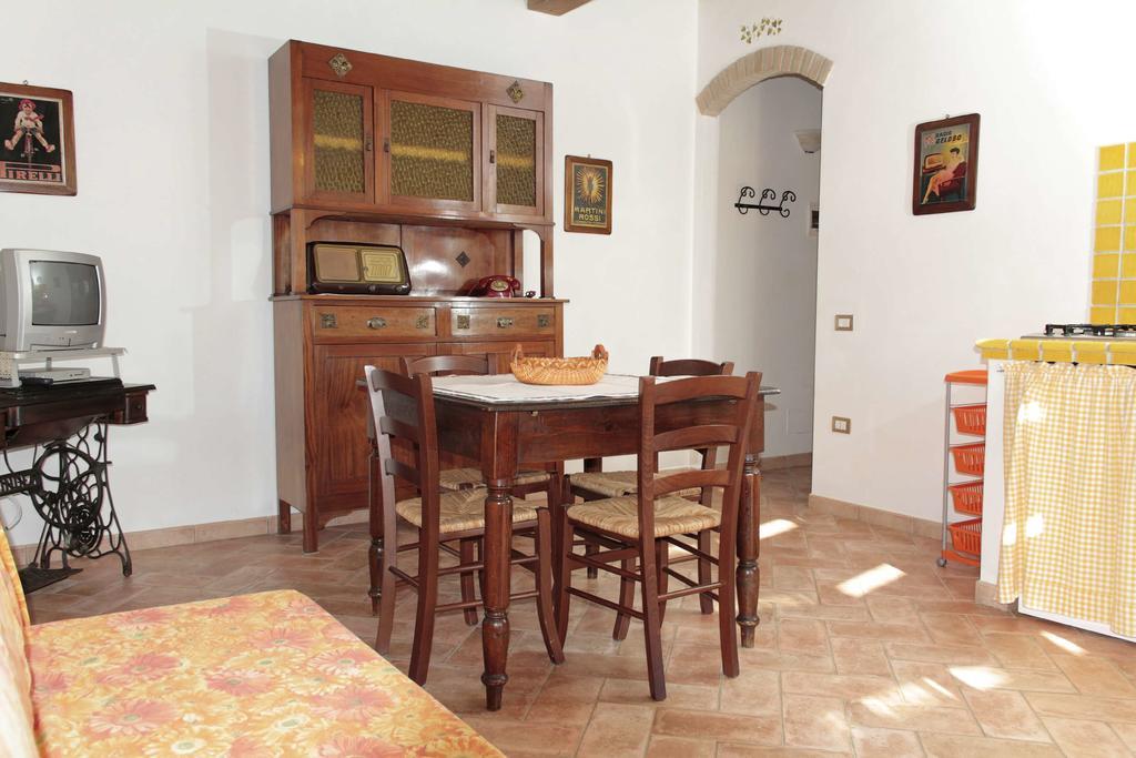 Podere Tre Cipressi Aparthotel Campiglia Marittima Buitenkant foto