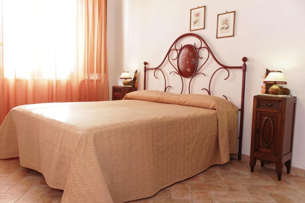 Podere Tre Cipressi Aparthotel Campiglia Marittima Buitenkant foto