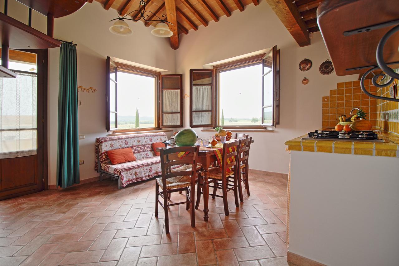 Podere Tre Cipressi Aparthotel Campiglia Marittima Buitenkant foto