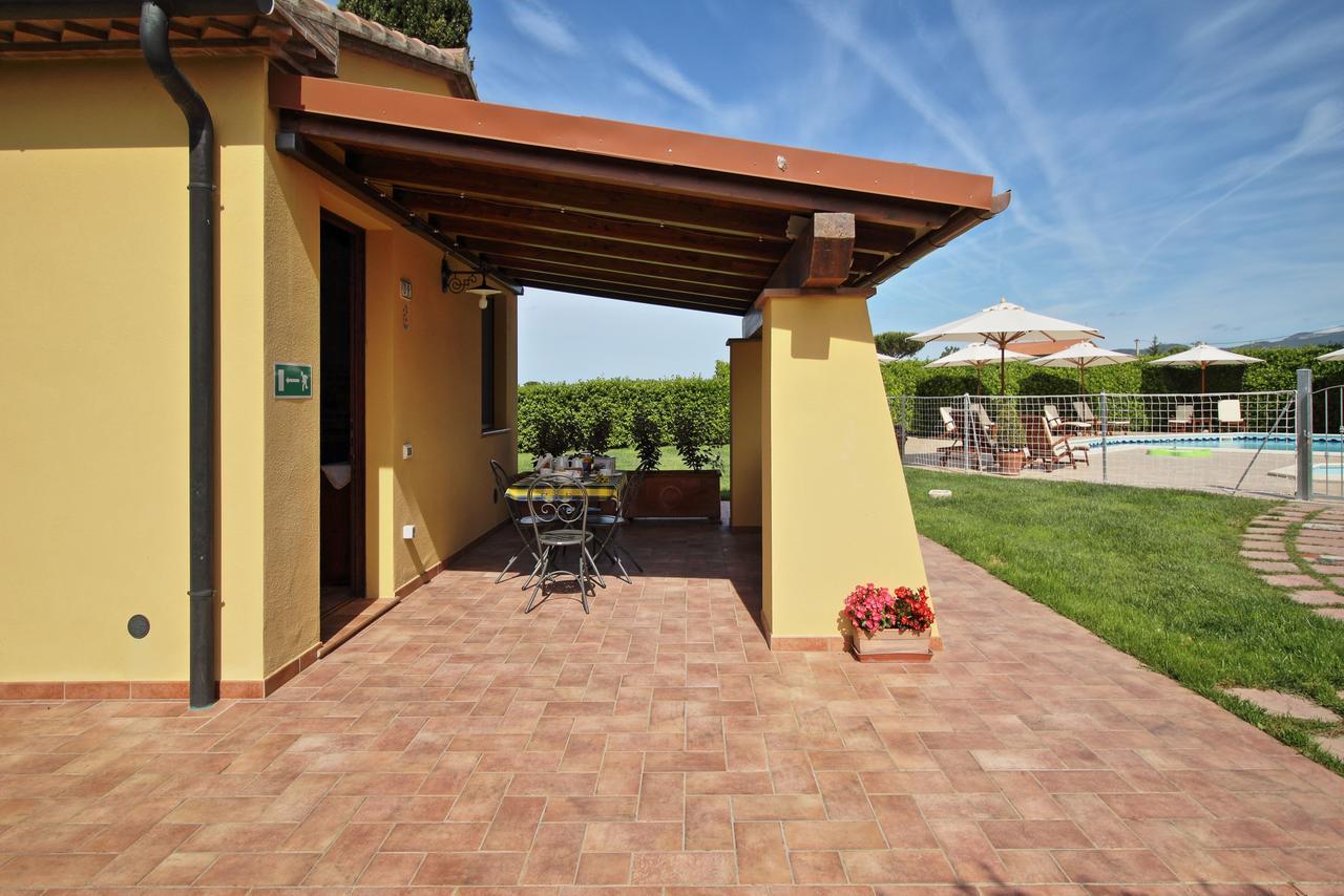 Podere Tre Cipressi Aparthotel Campiglia Marittima Buitenkant foto