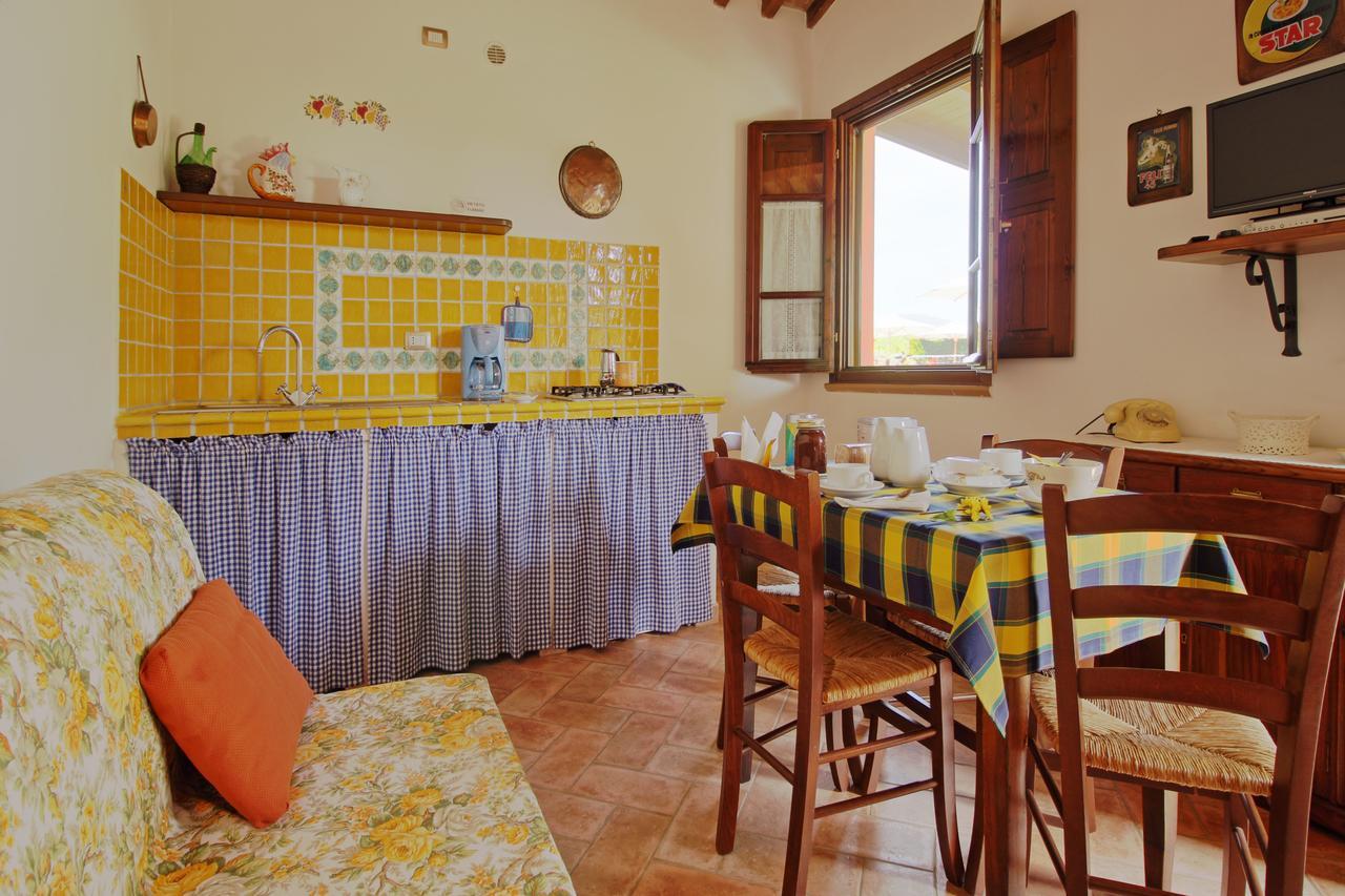 Podere Tre Cipressi Aparthotel Campiglia Marittima Buitenkant foto